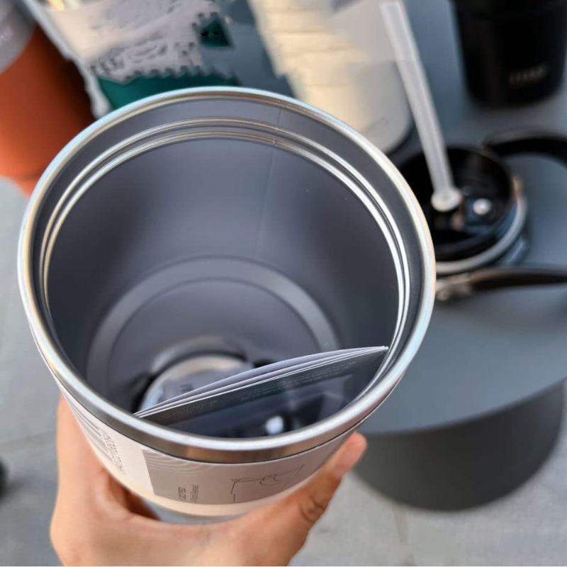 Bouteille Isotherme 750ml intérieur