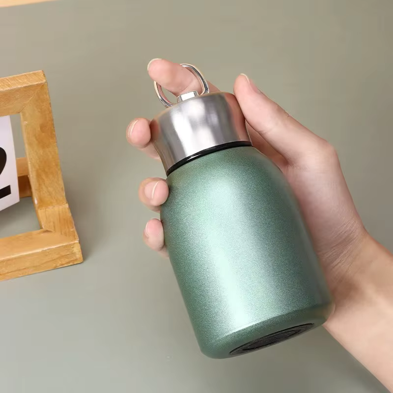 Petite Bouteille Isotherme 300ml transportable